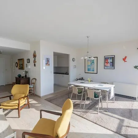 Seaview On The - Free Parking